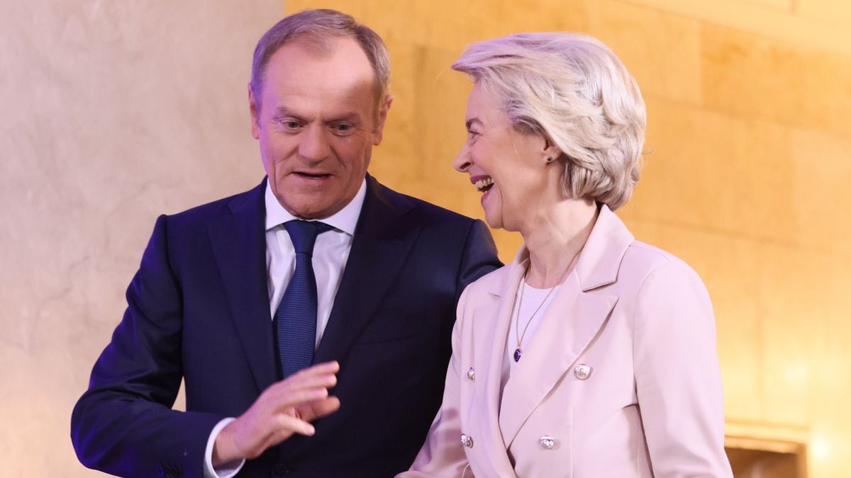 Bruselas premia con fondos europeos los avances de Tusk para restaurar el Estado de derecho en Polonia | Internacional