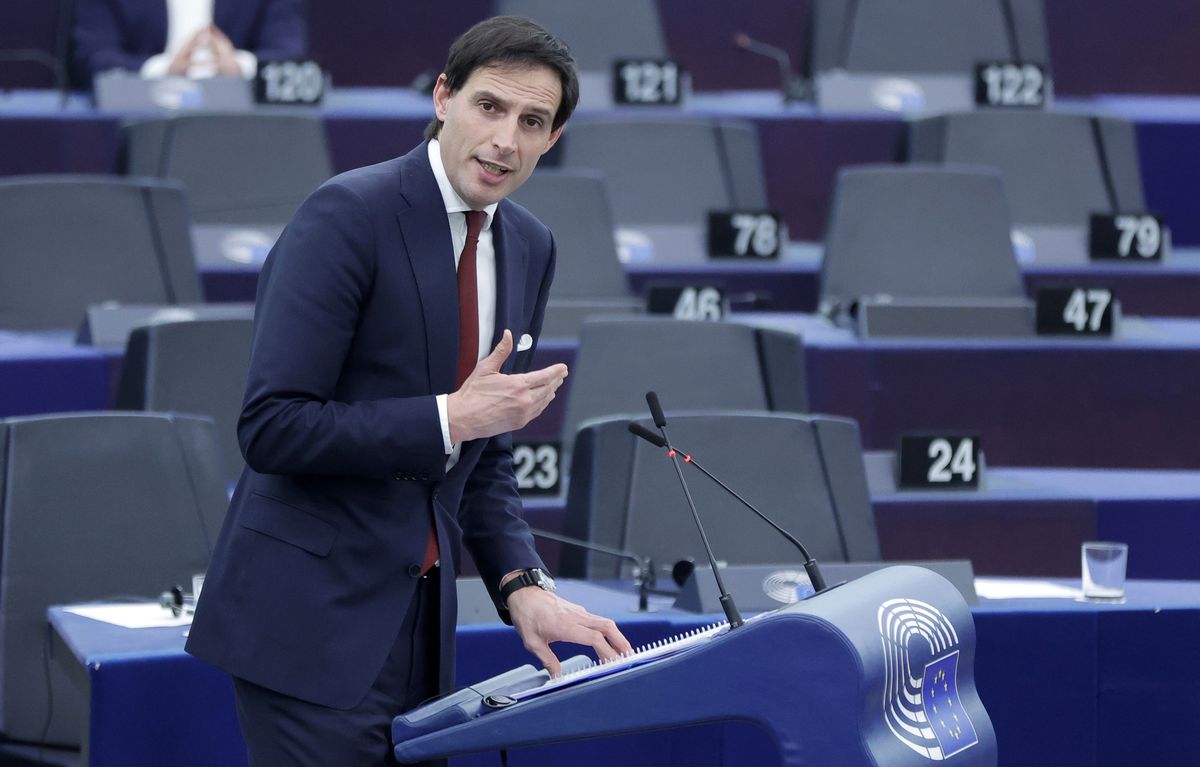 El comisario europeo de Acción Climática: “No hay alternativa a reducir los combustibles fósiles, no hay magia” | Clima y Medio Ambiente