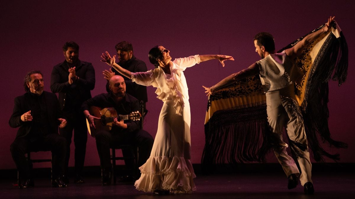 Dos generaciones del baile de mujer en la recta final del Festival de Jerez | Cultura
