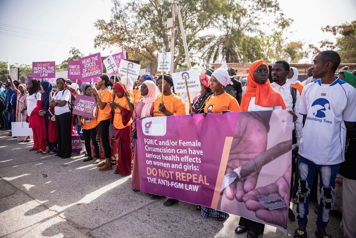 Gambia da el primer paso para despenalizar la ablación, prohibida desde 2015 | Sociedad