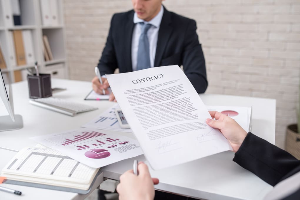 Contratos laborales en Panamá: ¿cuál es el más conveniente?