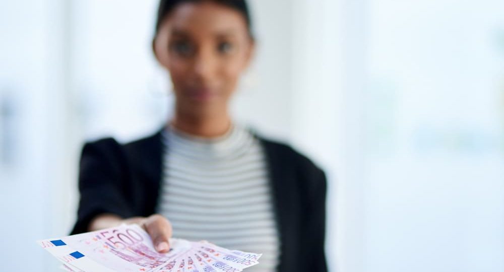 Cómo calcular correctamente las deducciones salariales en Panamá